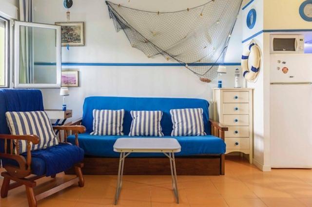 Un Barco En Tierra Apartment Salobrena Luaran gambar