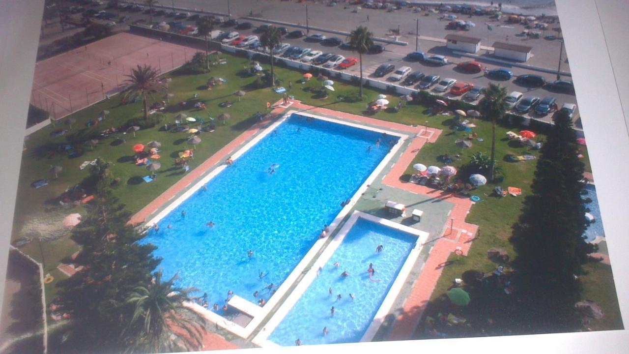 Un Barco En Tierra Apartment Salobrena Luaran gambar